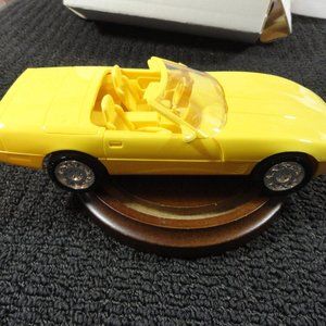 Amt Ertl 95 Yellow Corvette Convertable PLASTIC Promo Dealership car…